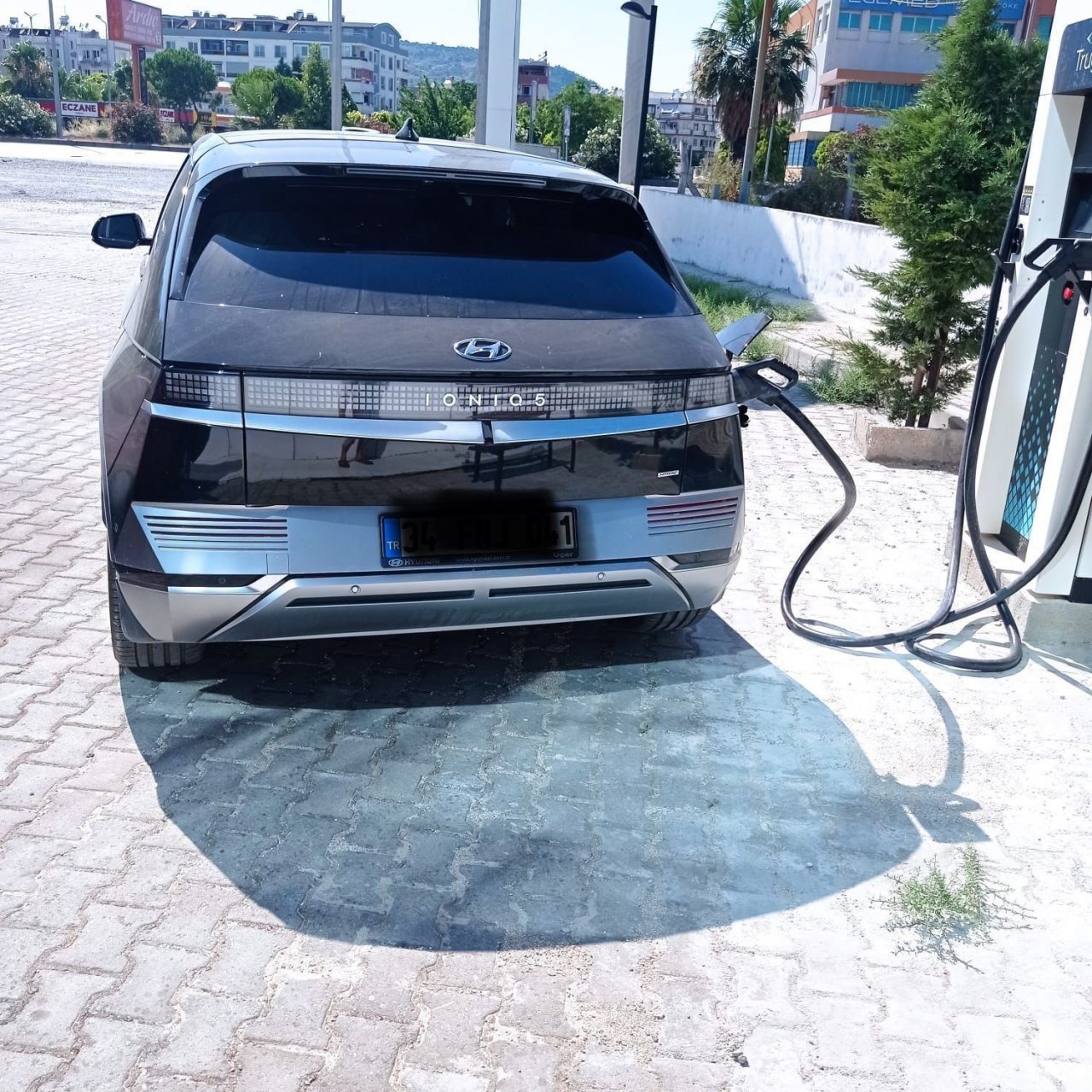 Aydın’ın ilk Trugo Elektrikli Araç Şarj İstasyonu Söke’de faaliyete geçti