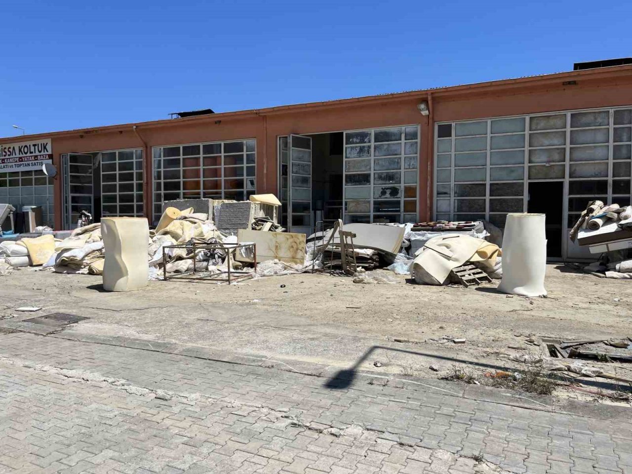 Selin ardından Bartın Atılım Sanayi Sitesi’nde temizlik çalışmaları devam ediyor