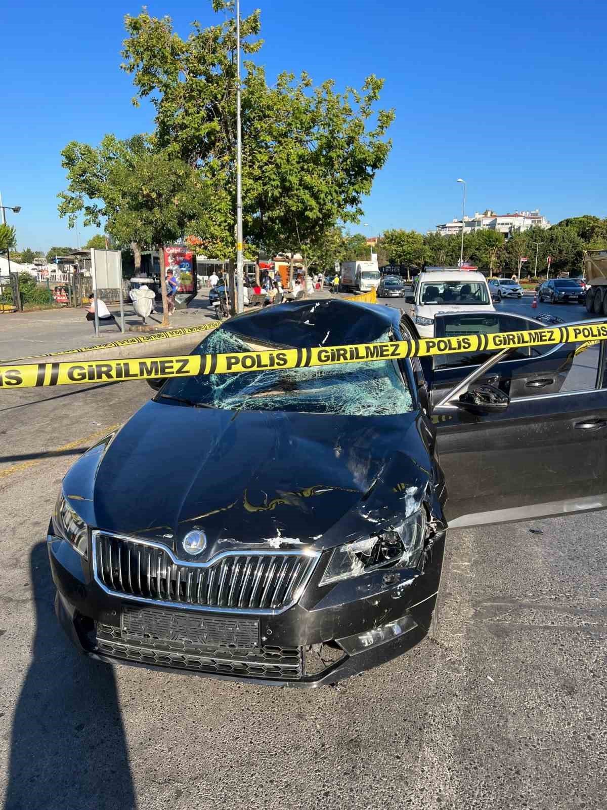 Bostancı’da otomobilin çarptığı bisikletli hayatını kaybetti