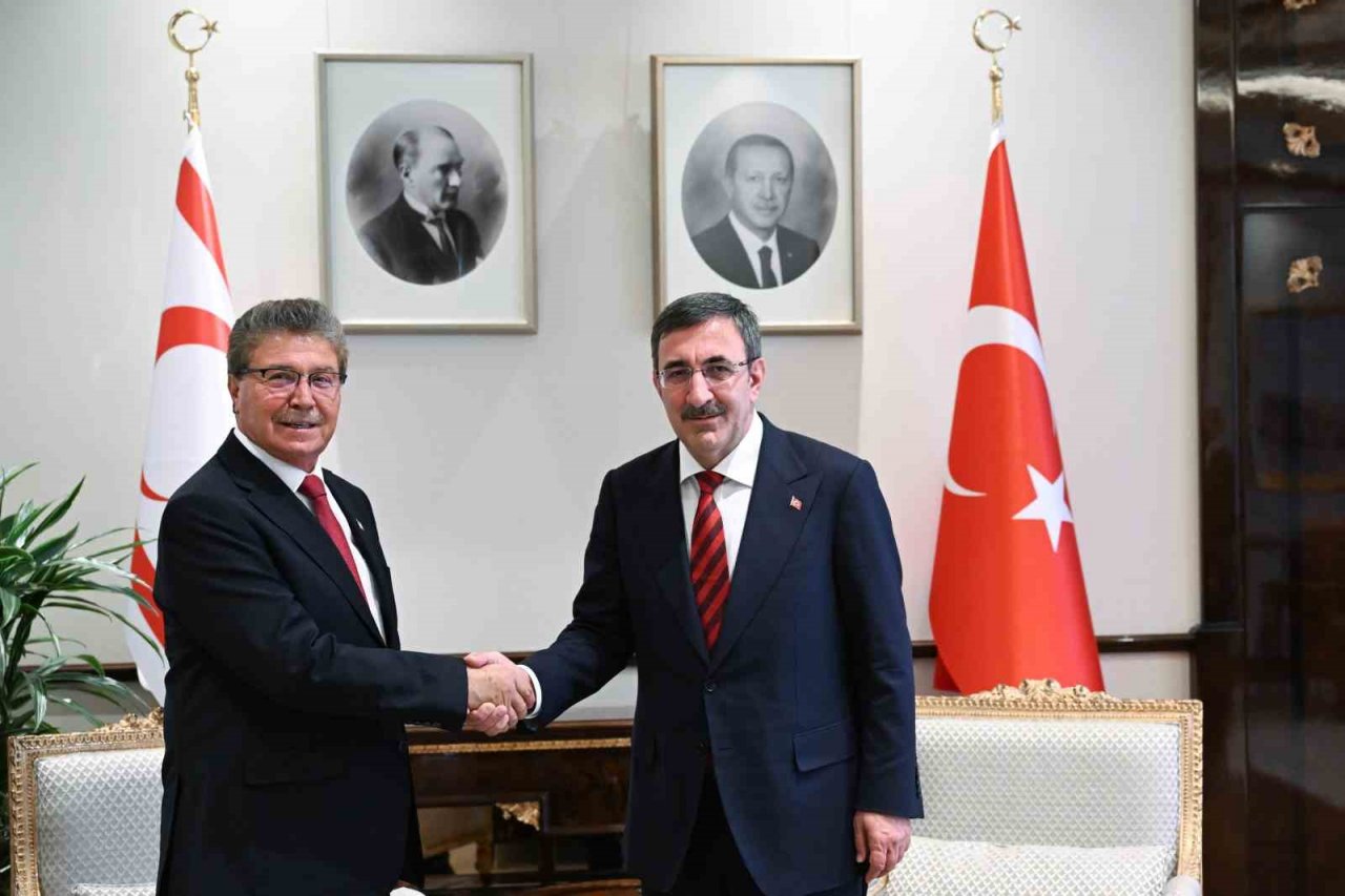 Cumhurbaşkanı Yardımcısı Yılmaz, KKTC Başbakanı Üstel ile bir araya geldi