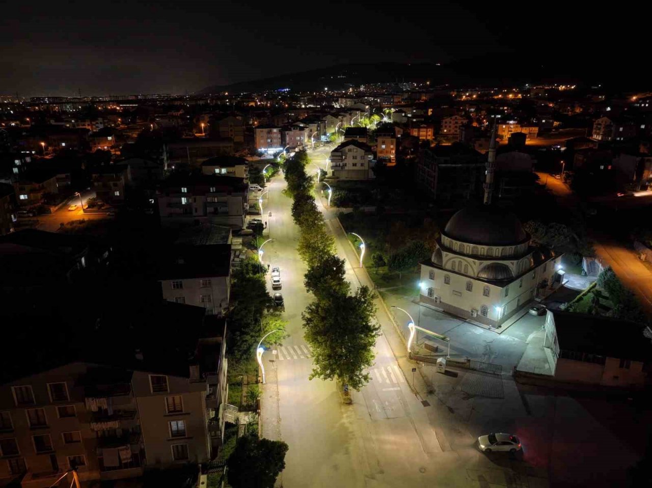 Ertuğrul Gazi Bulvarı ışıl ışıl oldu