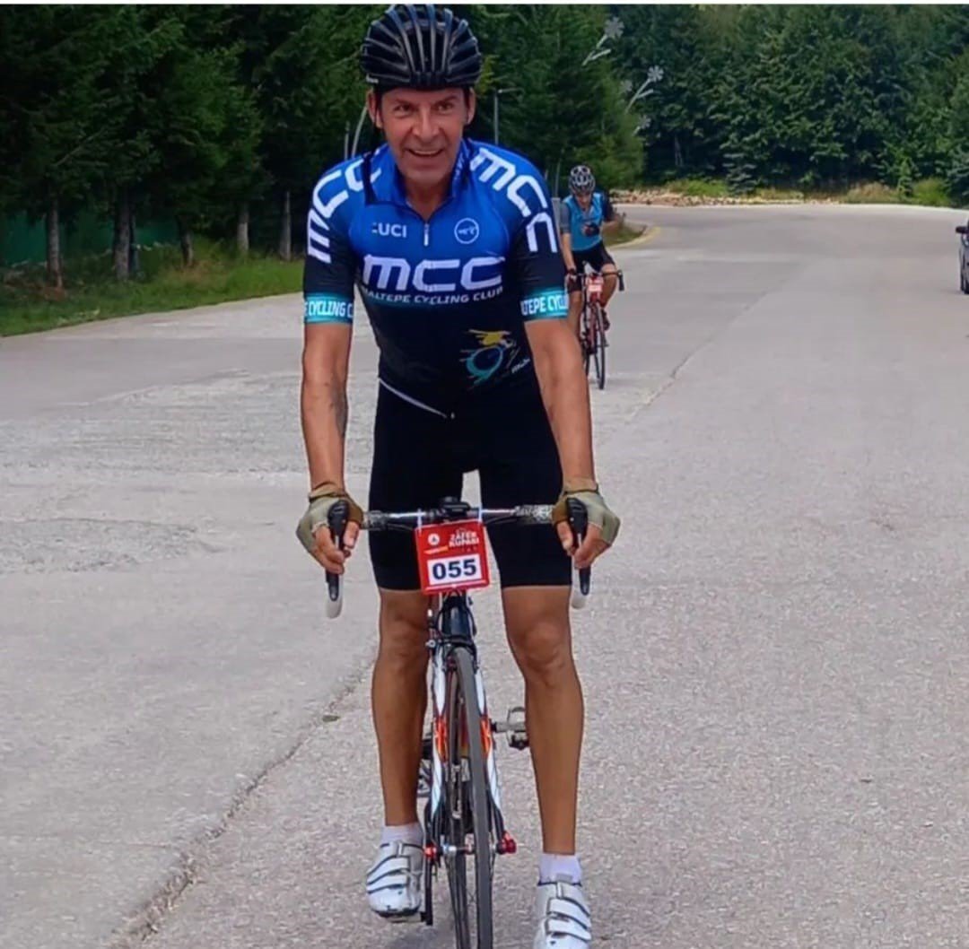 Bostancı’da otomobilin çarptığı bisikletli hayatını kaybetti