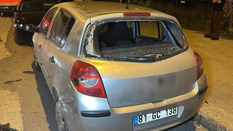 "Dur" ihtarına uymadı, 1’i polis 3 kişiyi yaraladı