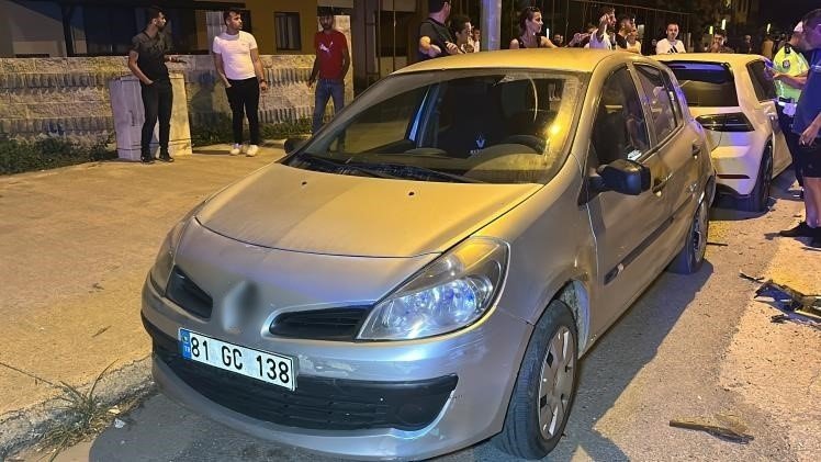 "Dur" ihtarına uymadı, 1’i polis 3 kişiyi yaraladı