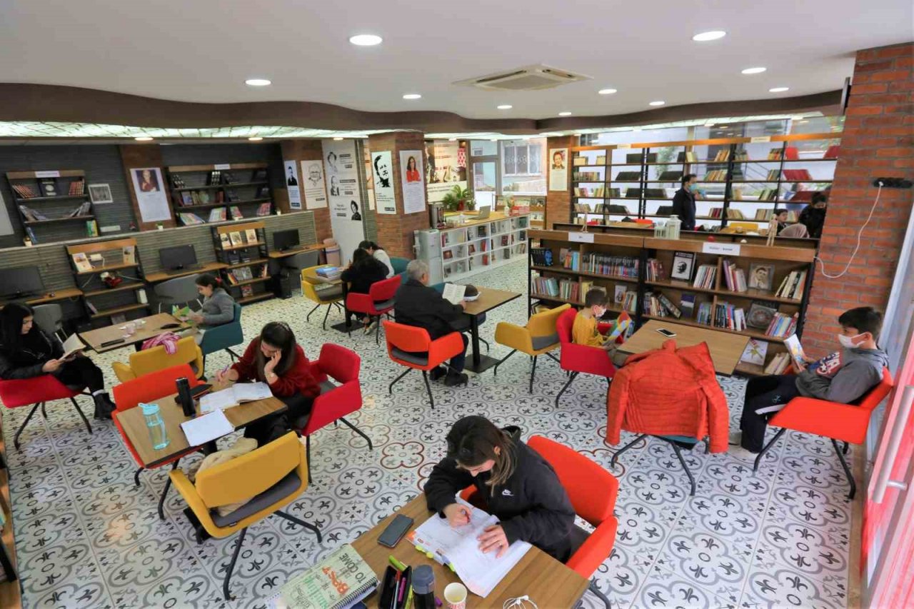 Efeler’in Kitap Kafeleri tescillendi