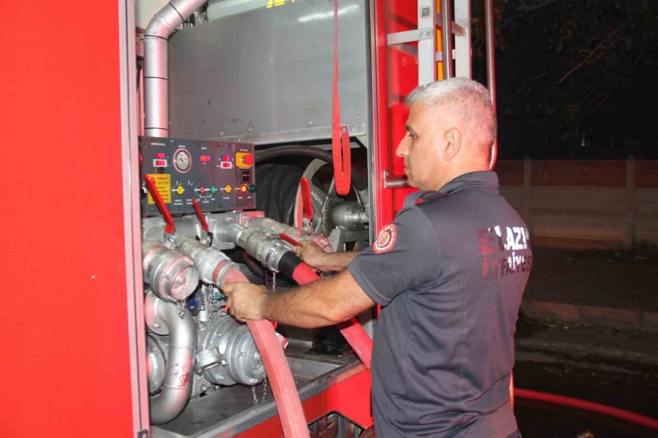 Film izler gibi yangını izlediler