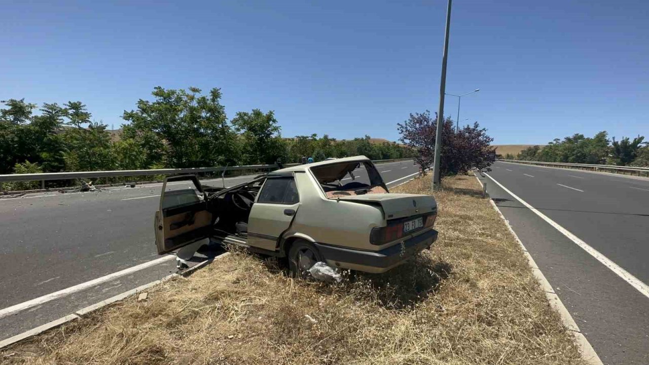 Çekiciye çarpan otomobil hurdaya döndü: 1 yaralı