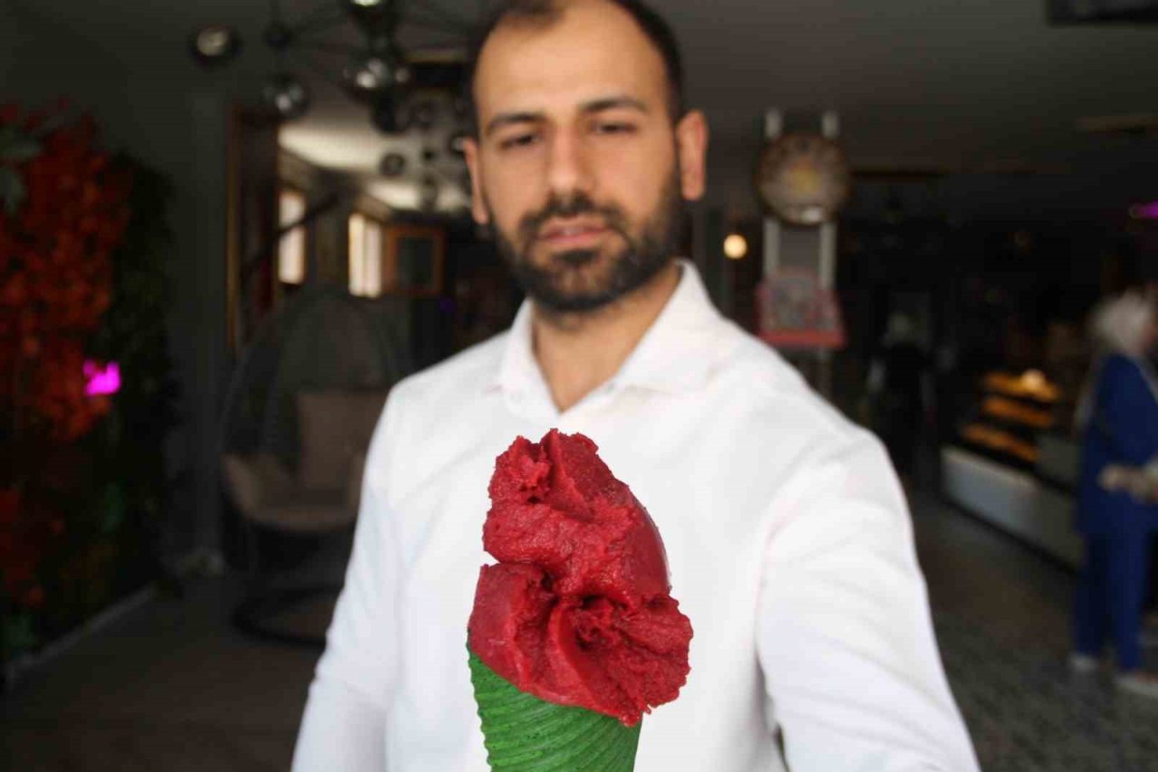 Elazığ’ın patentli lezzeti ‘vişne dondurması’na yoğun talep