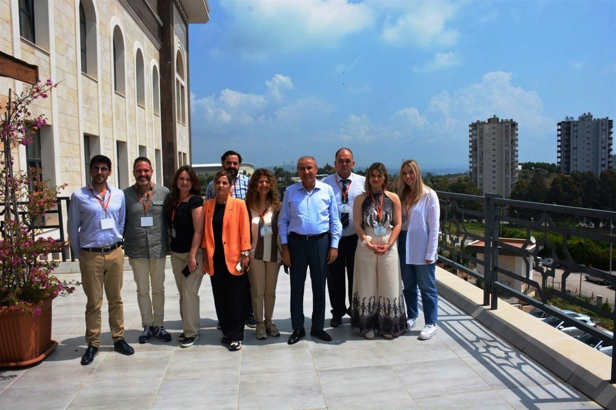 Çukurova’da "Yetişkinlerin Dijital Okuryazarlığı İçin Kuşaklararası Çok Yönlü Strateji" projesi