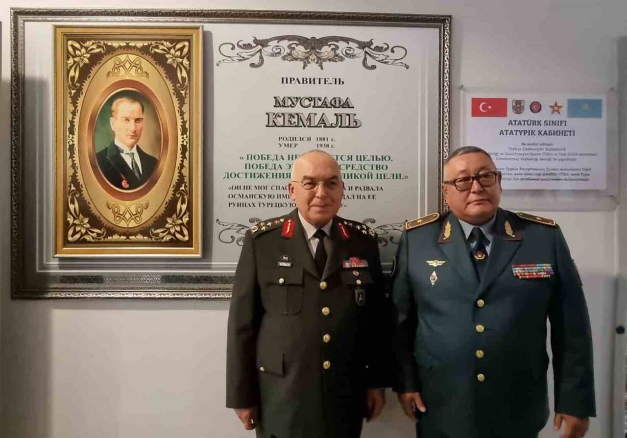 Orgeneral Musa Avsever Kazakistan’da