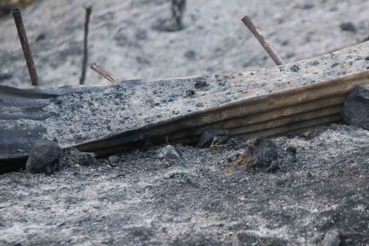 Hatay Belen’deki orman yangınında soğutma çalışmaları sürüyor