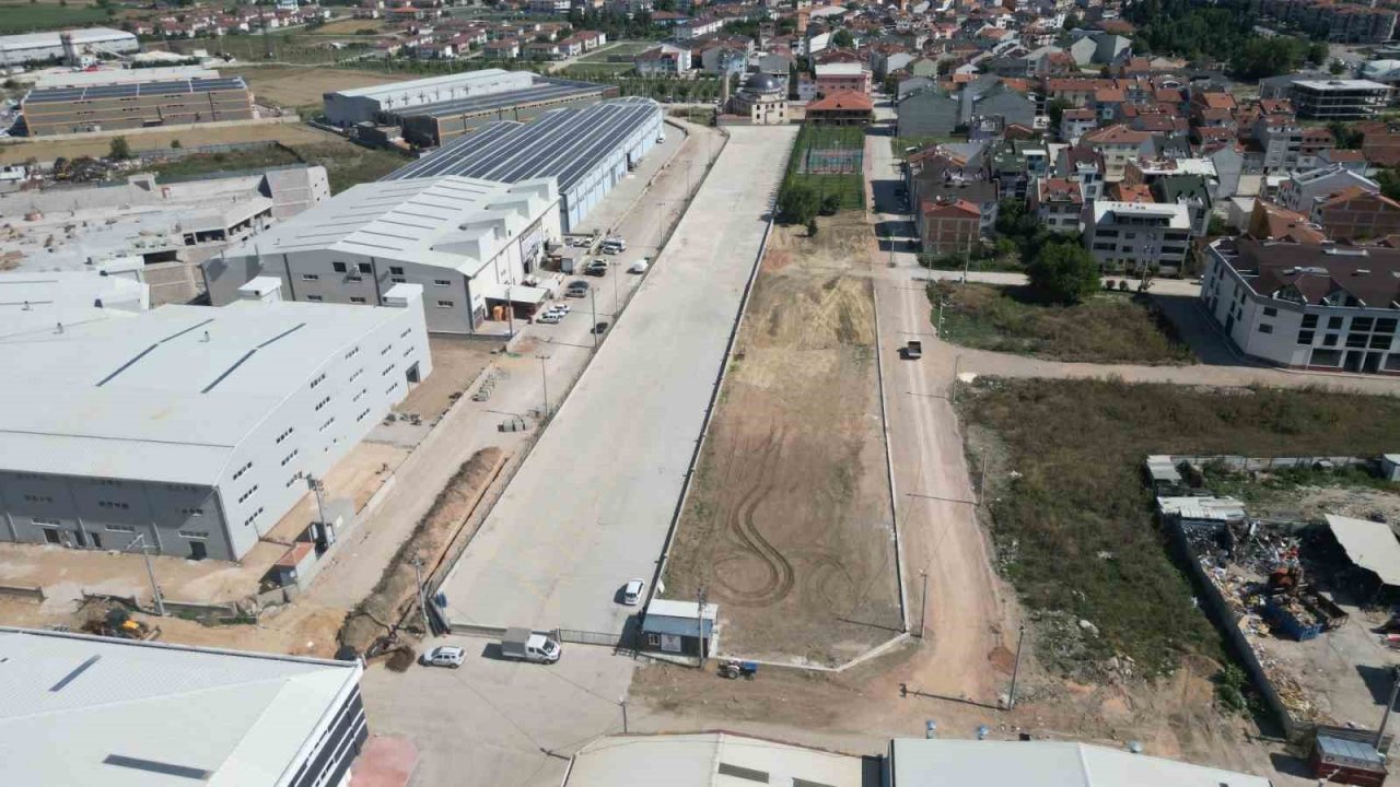 60 araçlık tır parkı hizmete girdi