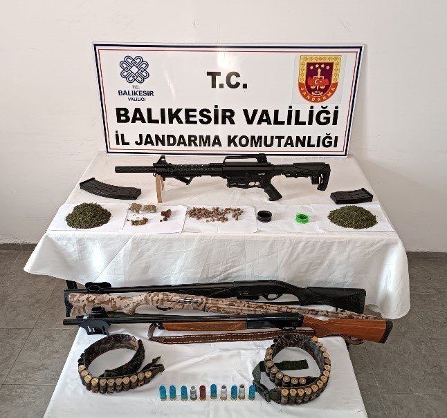 Balıkesir’de jandarmadan 59 şahsa uyuşturucu operasyonu