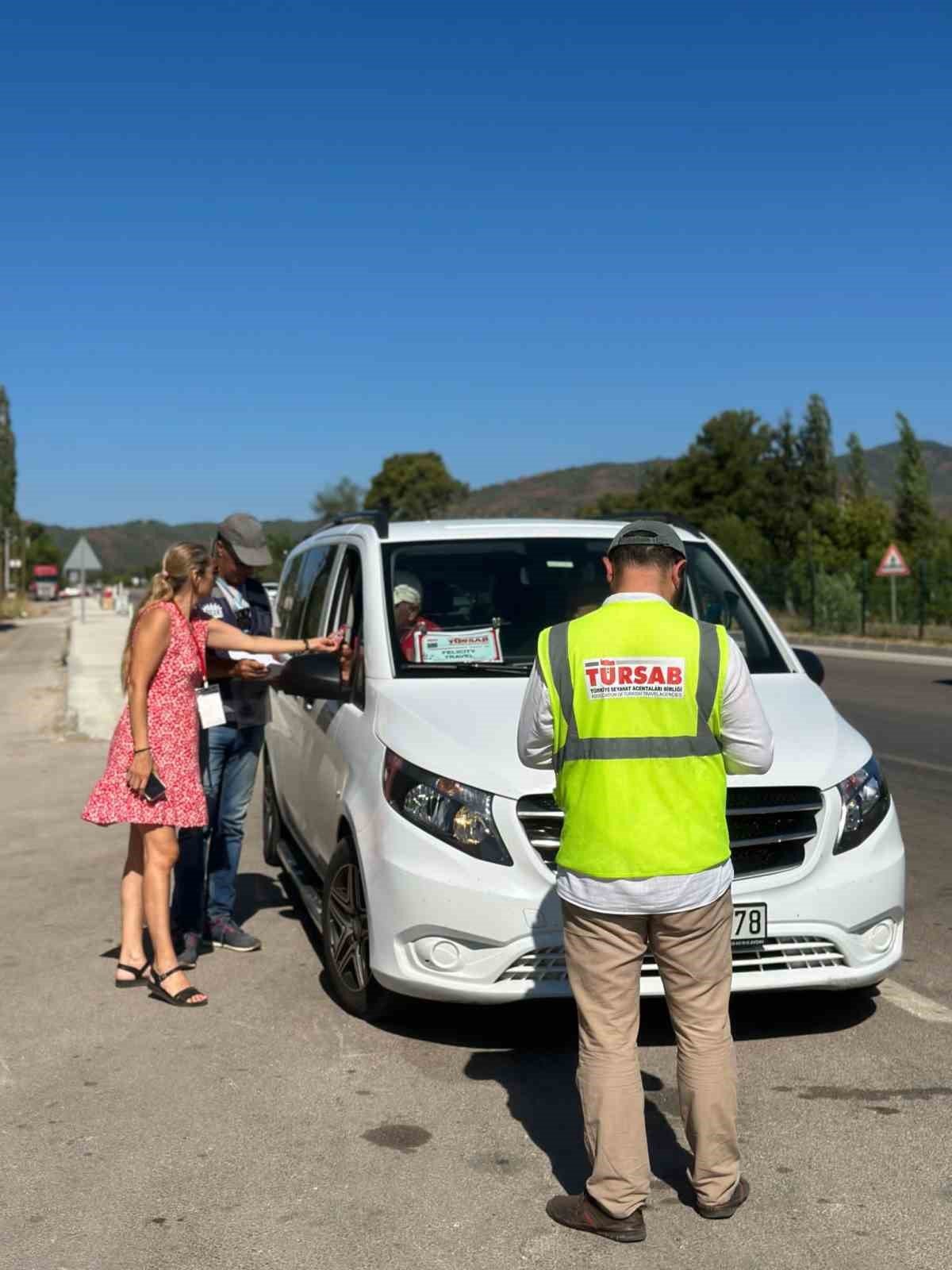 Fethiye’de kaçak turlara geçit yok