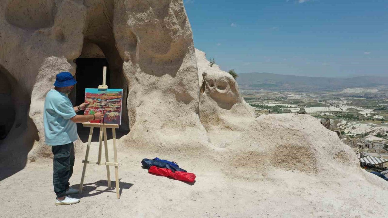 Ressamlar Kapadokya’yı resmetti