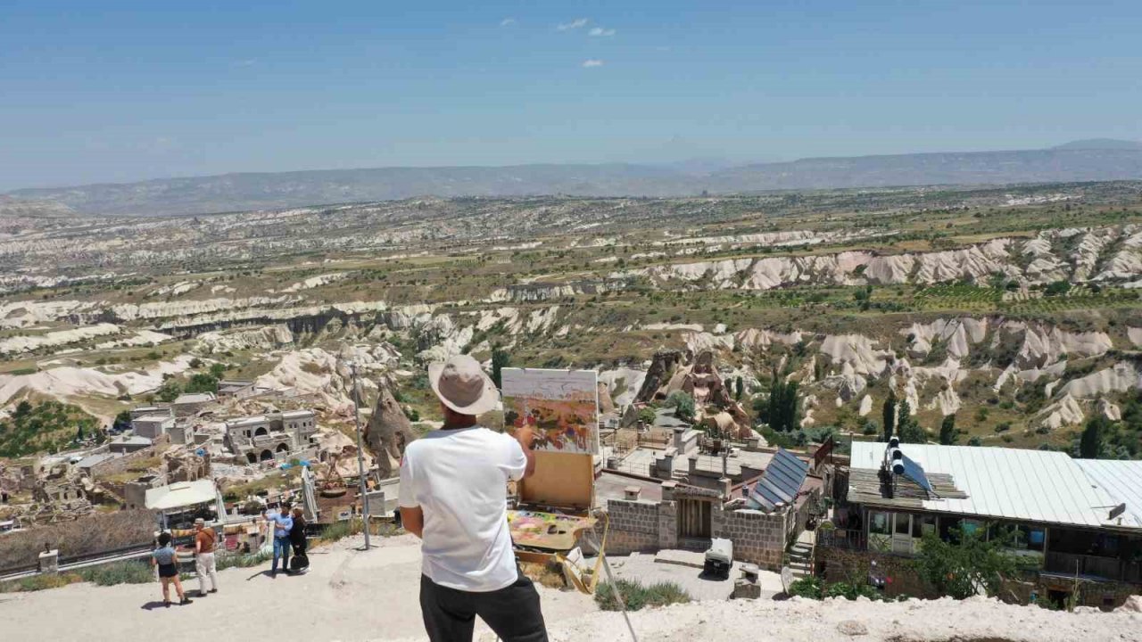 Ressamlar Kapadokya’yı resmetti