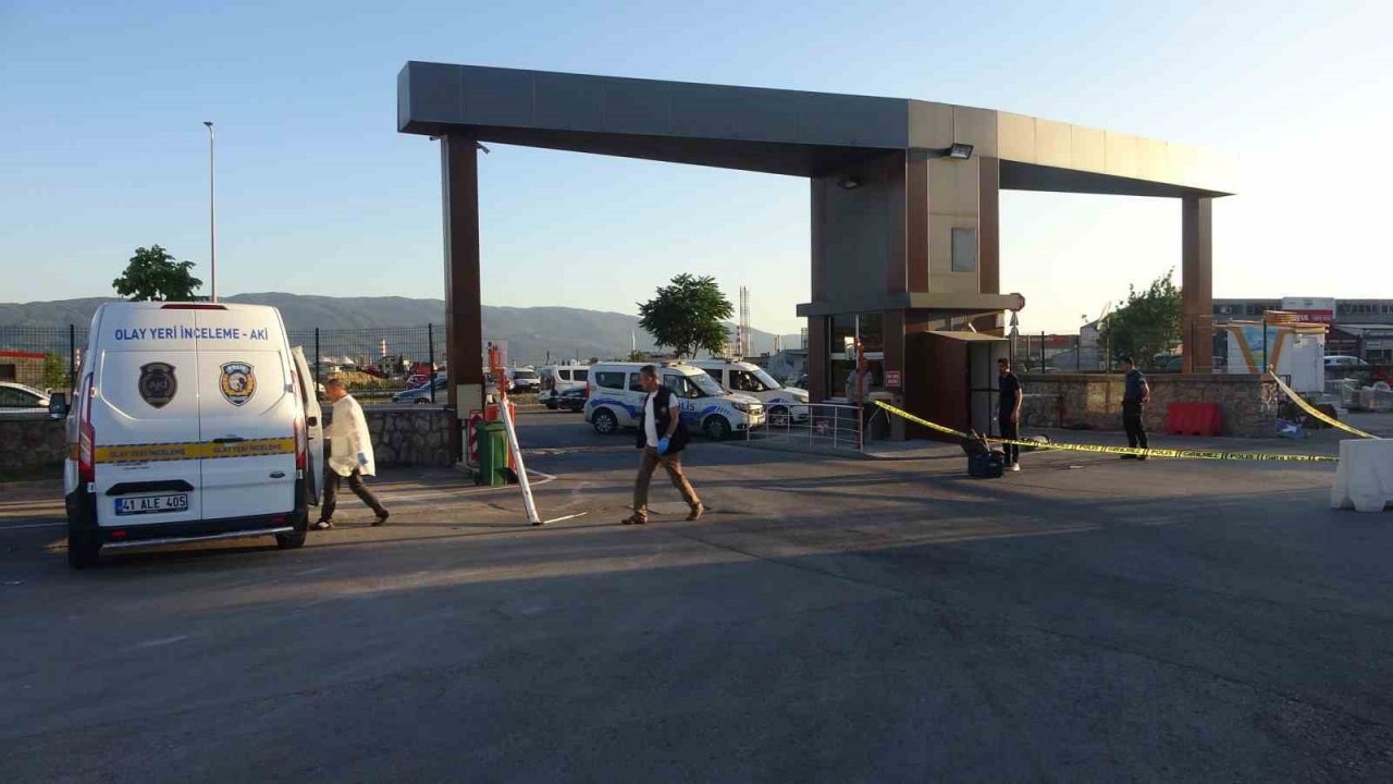 Kocaeli’de belediye personelleri arasında silahlı kavga: 2 ölü