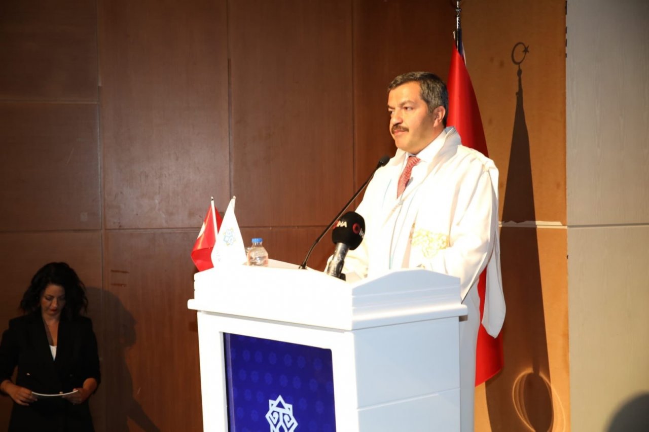 Turgut Özal Üniversitesi’nde mezuniyet coşkusu