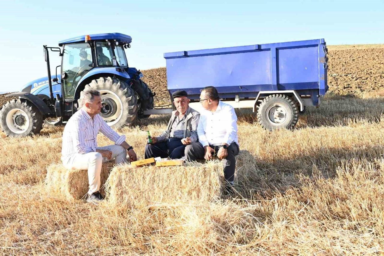 Mamak’ta yapılan hasat çiftçiyi mutlu etti