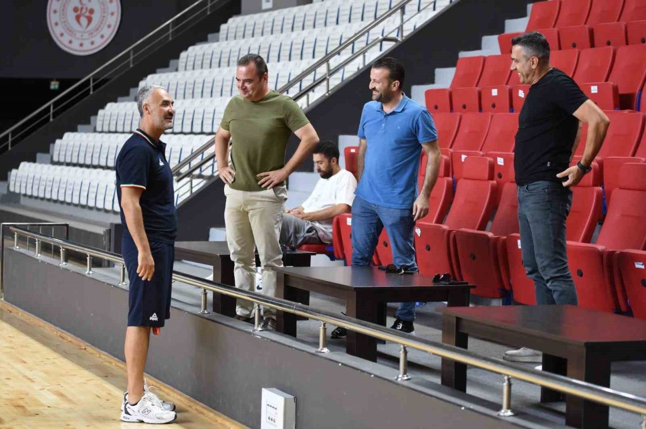 İran Milli Basketbol Takımı, Manisa’da