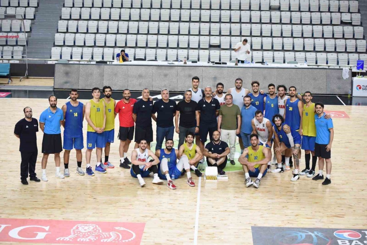 İran Milli Basketbol Takımı, Manisa’da