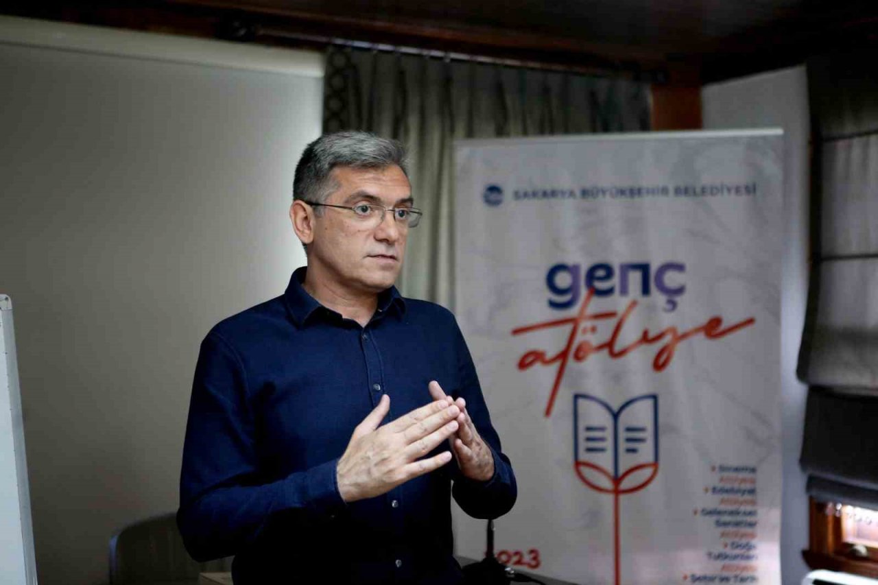 ‘Genç Atölye’de, Türkiye’nin 200 yıllık tarihi konuşuldu