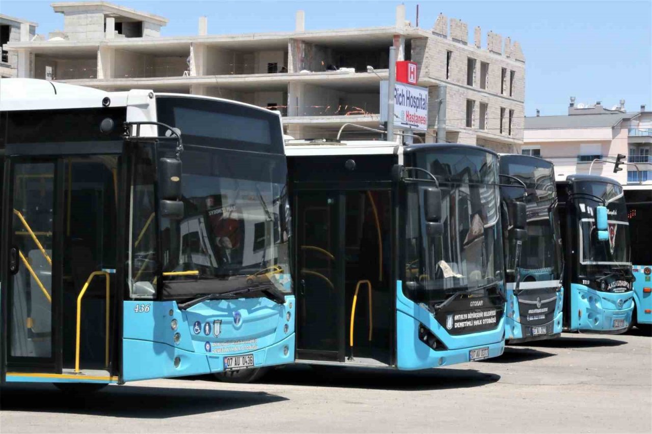 Antalya’da 24 bin TL maaşla toplu ulaşım şoförü aranıyor