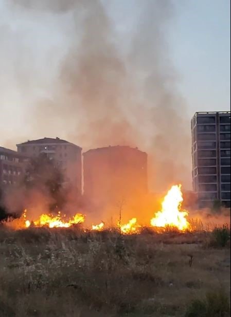 Mahalle arasında korkutan yangın