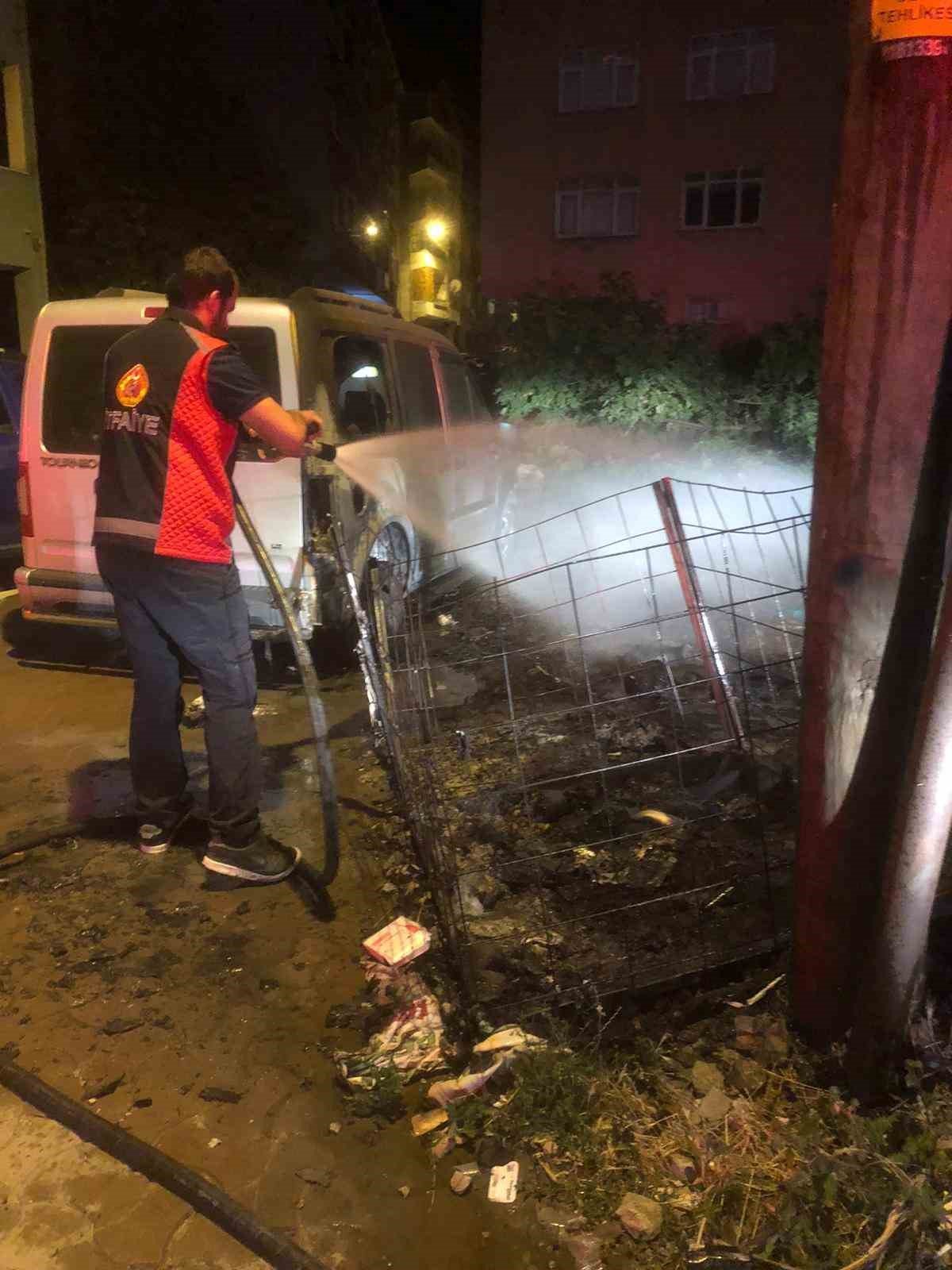 Türkeli’de araç yangını