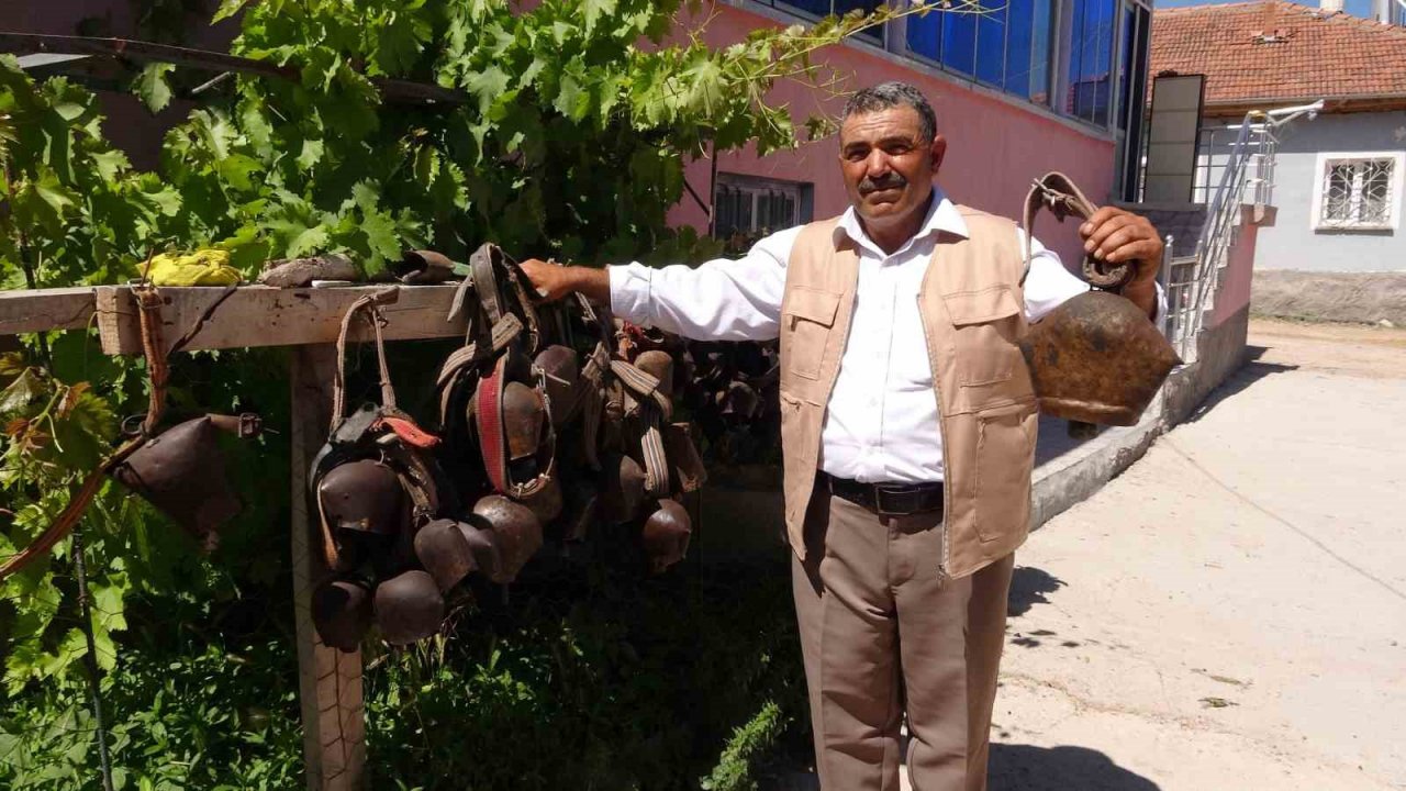 Çocukluğundan buyana biriktirdiği tongurdaklarla koleksiyon yaptı