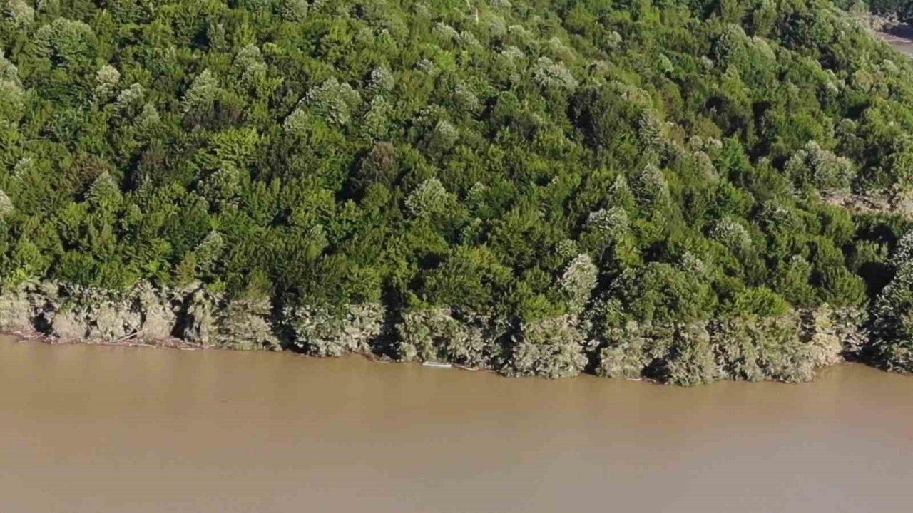 Su seviyesi tarihi zirveye ulaşan Hasanlar Barajı havadan görüntülendi