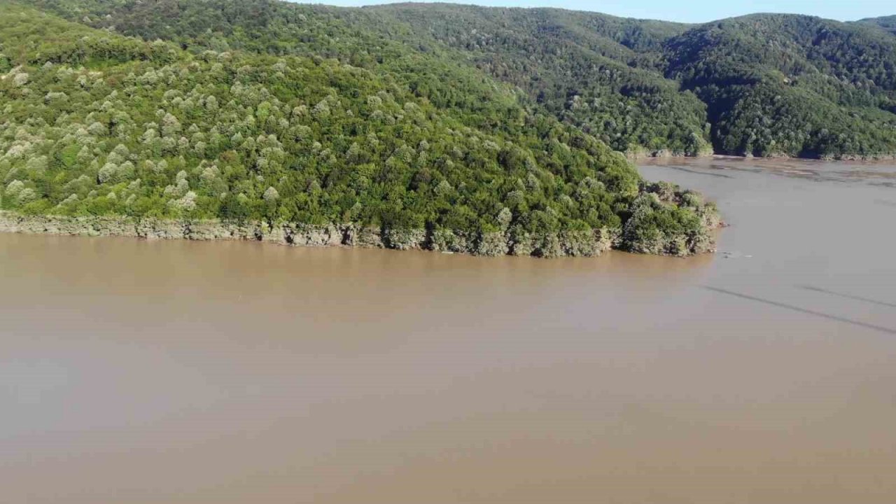 Su seviyesi tarihi zirveye ulaşan Hasanlar Barajı havadan görüntülendi