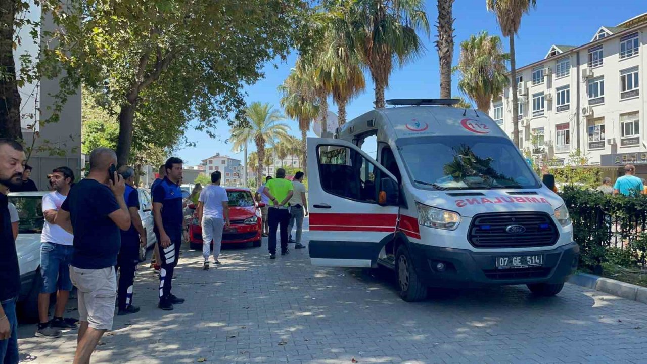 Devrilen motosikletten düşüp kafasını beton zemine çarptı