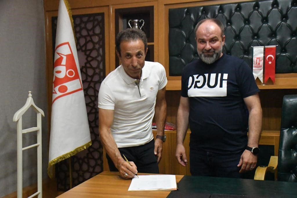 Balıkesirspor, Teknik Direktör Recep Çetin’le sözleşme imzaladı