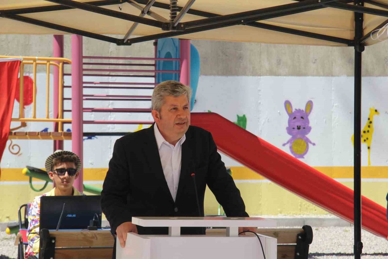 Bünyan’da kapalı kadın cezaevi içerisinde eğitim gören çocuklar için oyun parkı açıldı