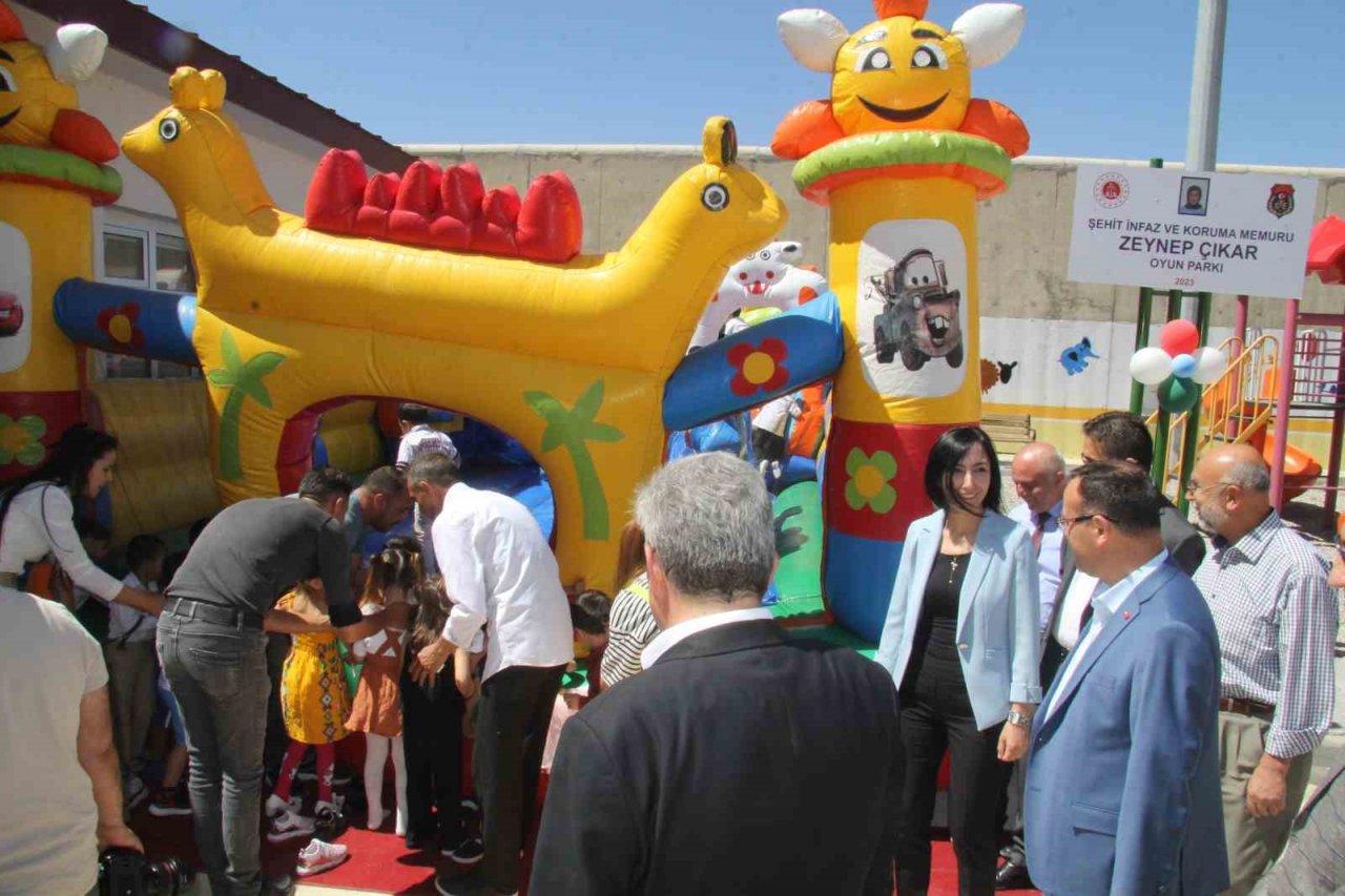 Bünyan’da kapalı kadın cezaevi içerisinde eğitim gören çocuklar için oyun parkı açıldı