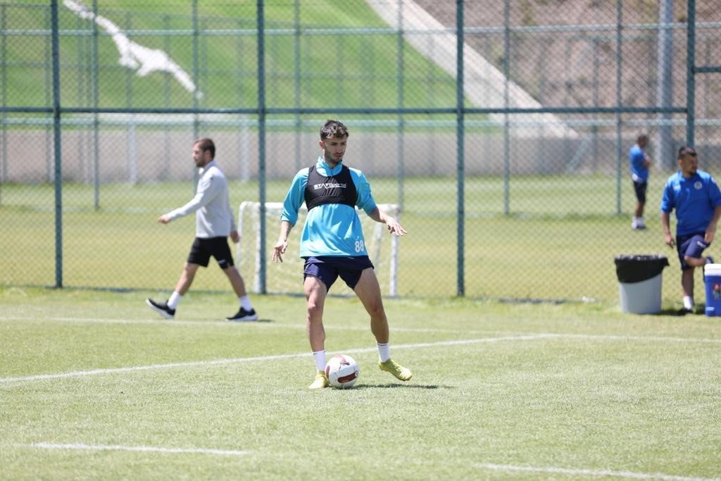 Alanyaspor Erzurum kampında çalışmalarını sürdürdü