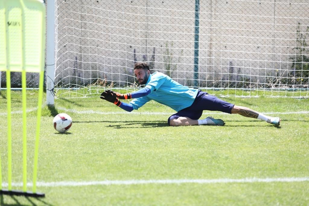 Alanyaspor Erzurum kampında çalışmalarını sürdürdü