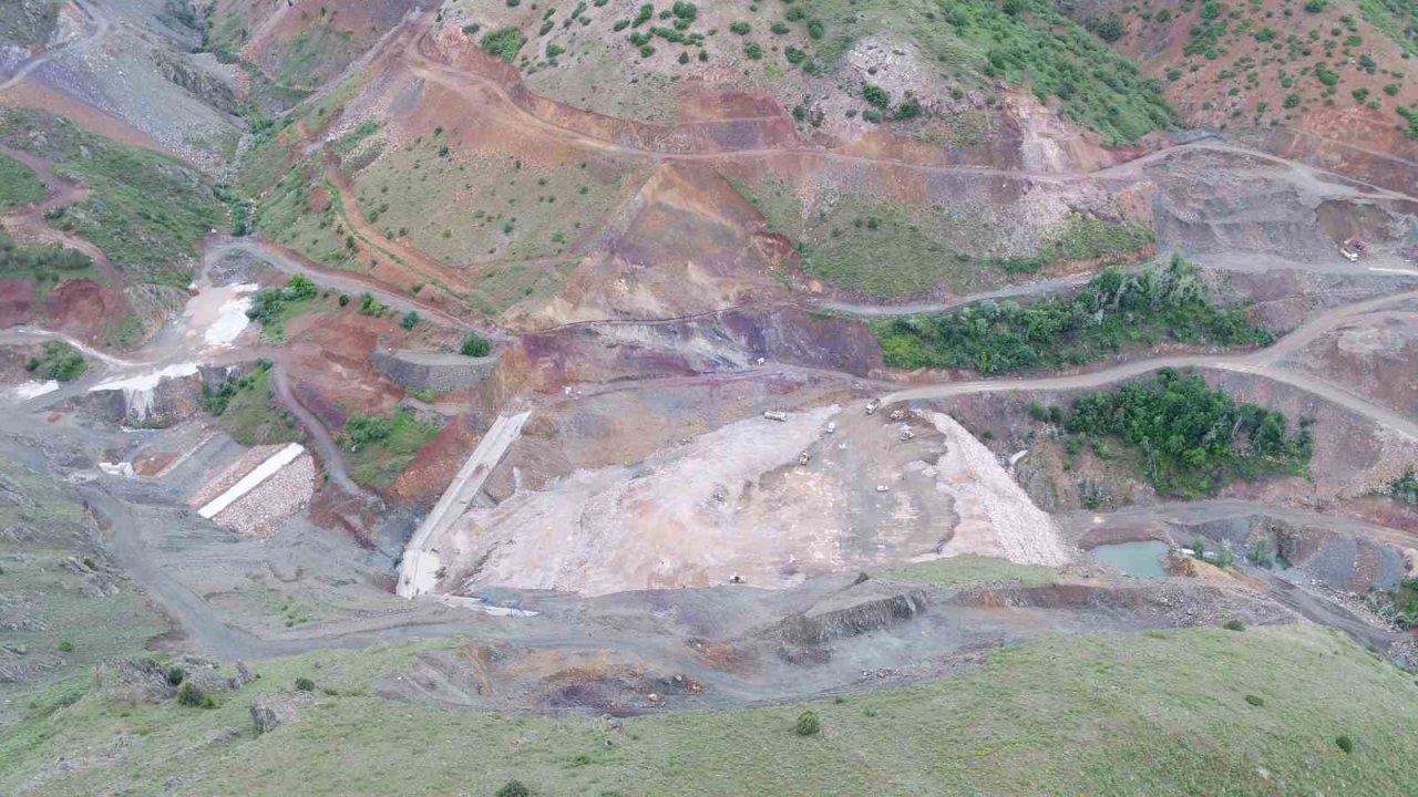 Erzincan Ballı Barajı gün sayıyor