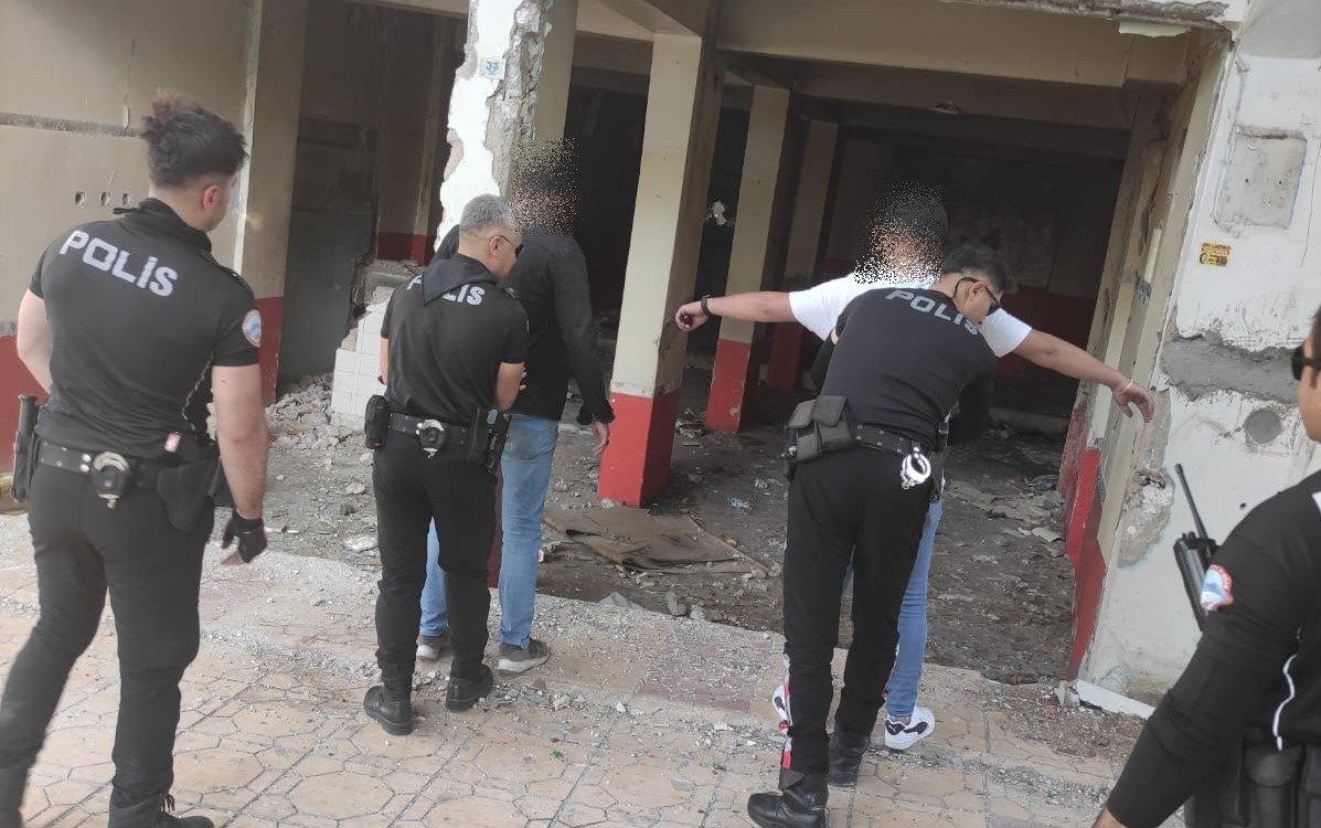 Huzur-güven uygulamasında uyuşturucu madde ele geçirildi