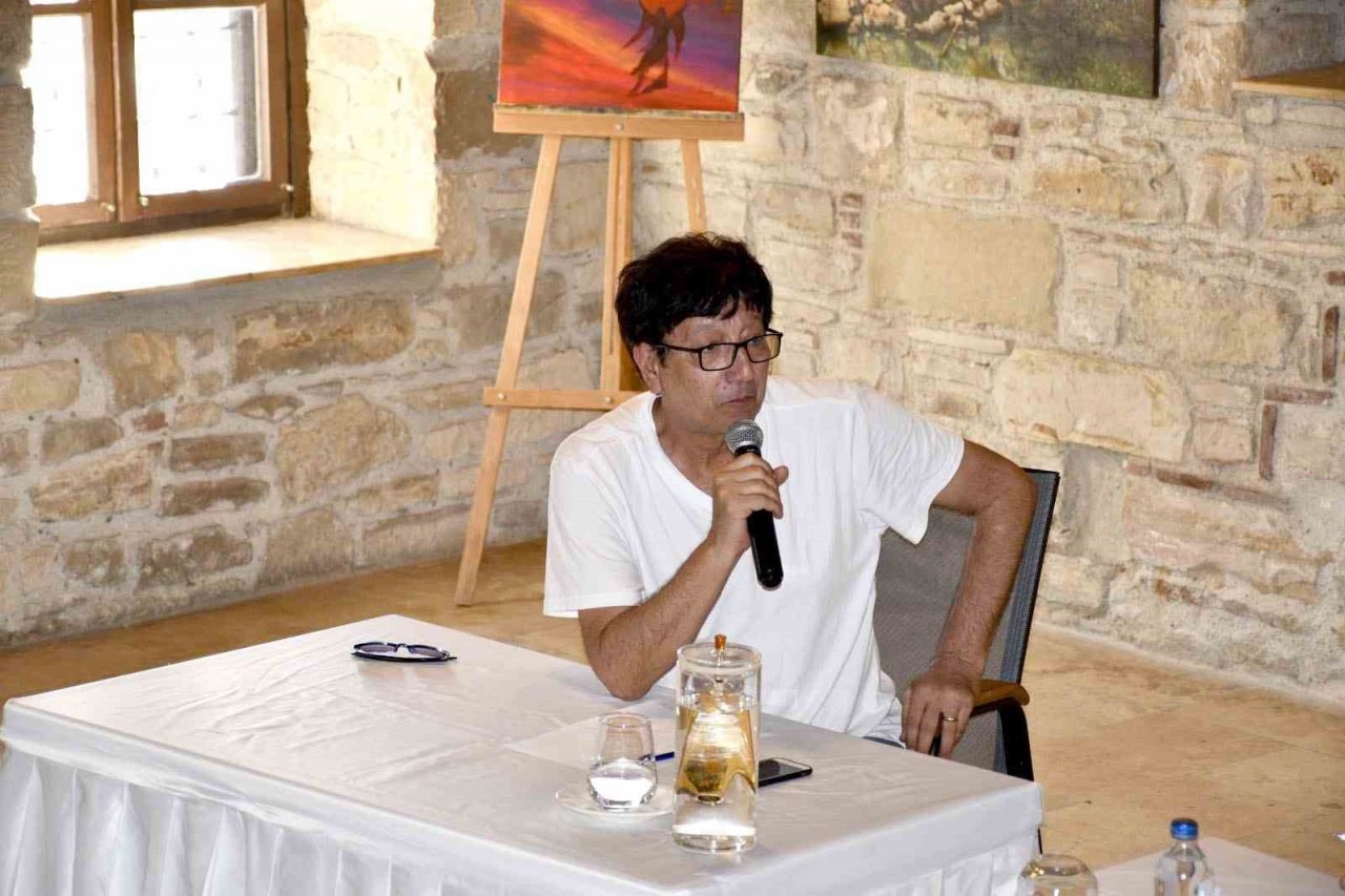 İbramaki Sanat Galerisi Oyuncu Uygur’u ağırladı