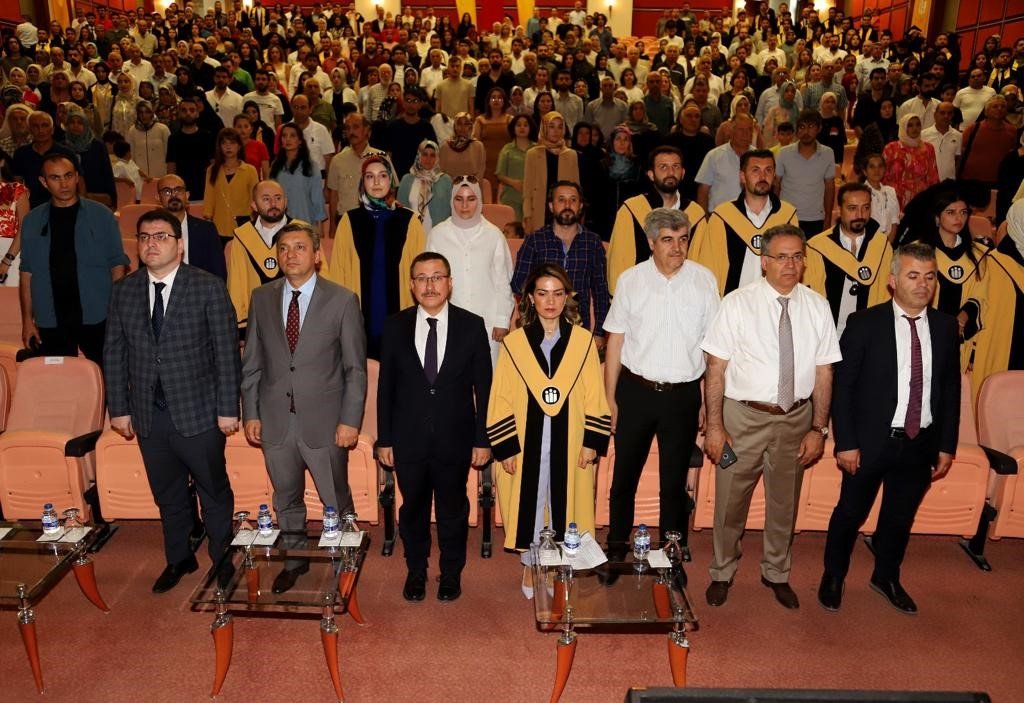 İnönü’den bu yıl 112 diş hekimi mezun oldu