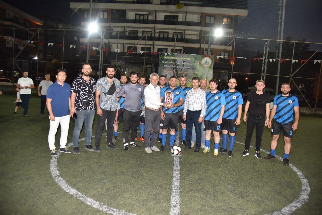 Belediye personelleri futbol turnuvasında ter döktü