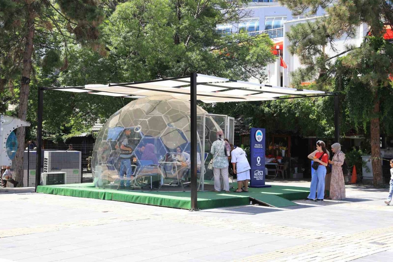 Büyükşehir’in İletişim Küresi’ne yoğun ilgi