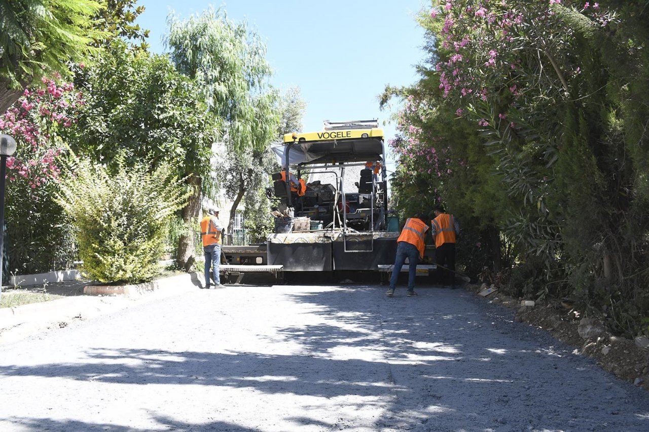 Kuşadası’nın sorunları çözüme kavuşuyor