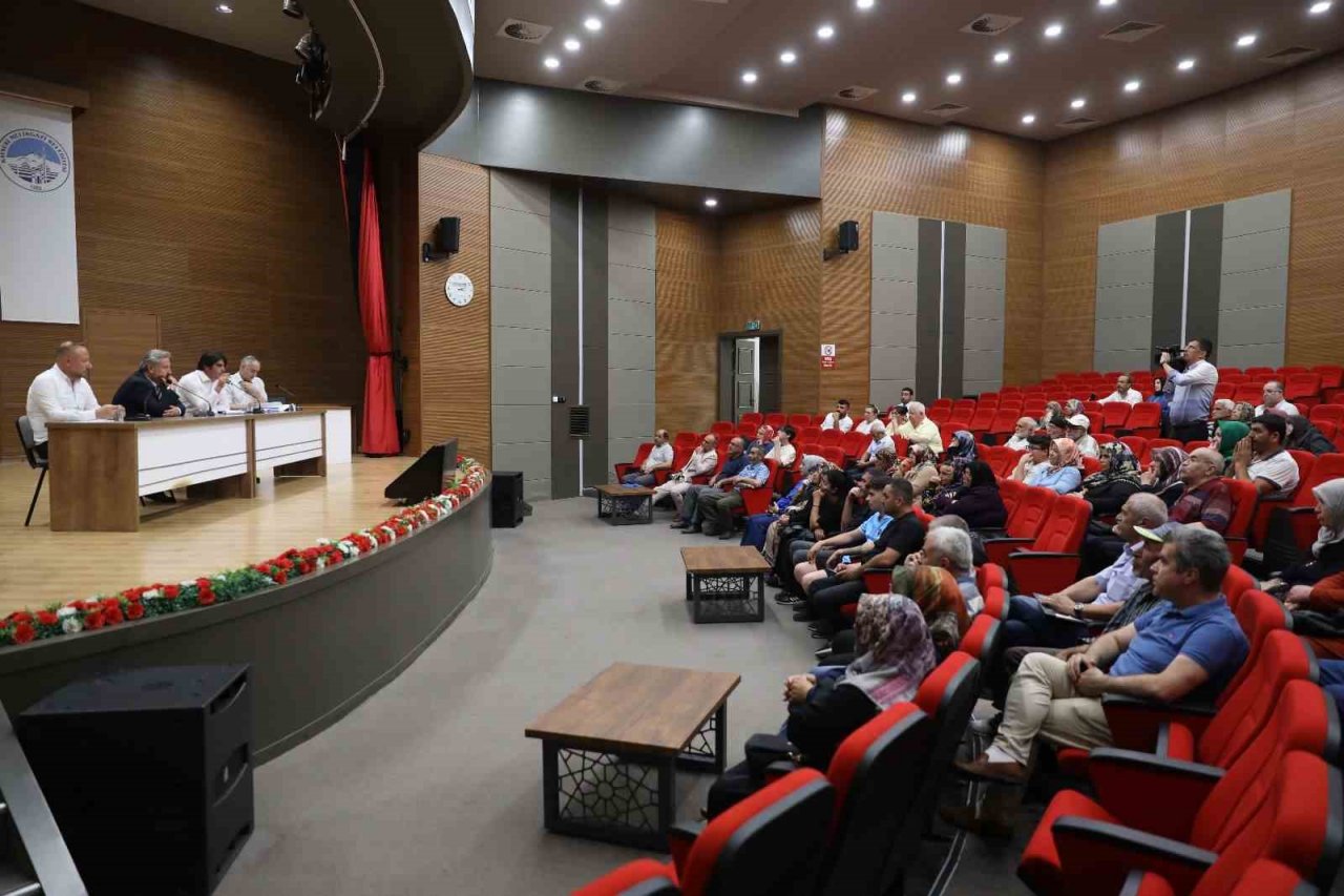 Çorakçılar mahalle halkı Kentsel Dönüşüm Projesi için bilgilendirildi