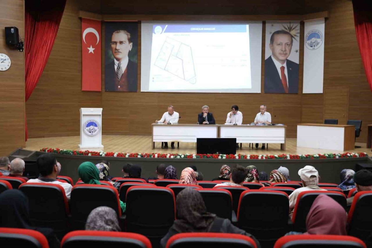 Çorakçılar mahalle halkı Kentsel Dönüşüm Projesi için bilgilendirildi