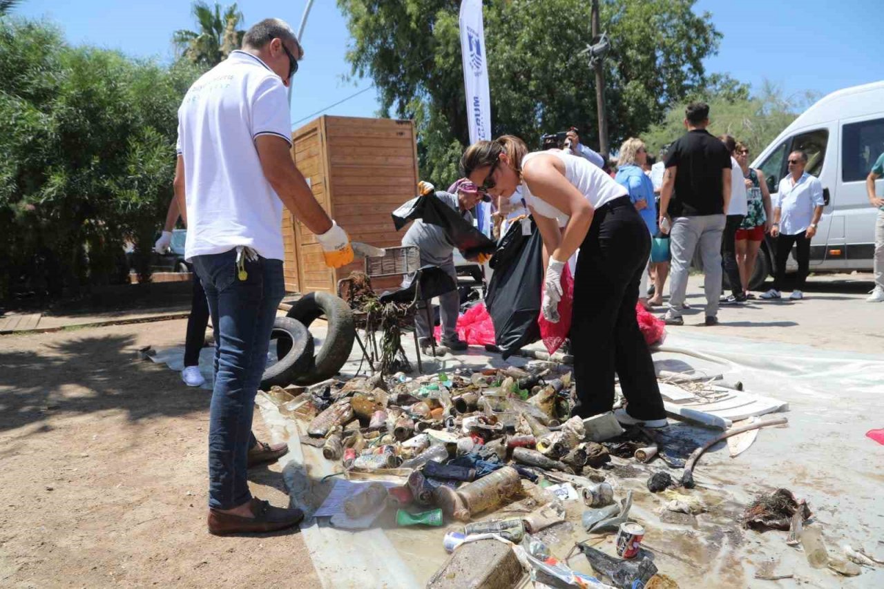 Deniz dibinden çıkanlar vatandaşları şok etti