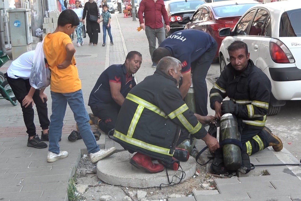 Tekstil atölyesinde çıkan yangın korkuttu