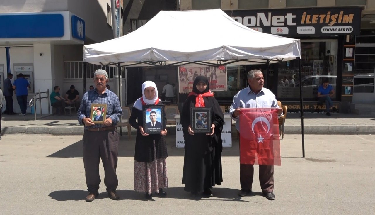 Muşlu aileler HDP önündeki eylemlerini sürdürüyor